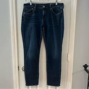 Women’s Rag and Bone Dre Low-Rise Slim Boyfriend.  Excellent Condition.  Size 29